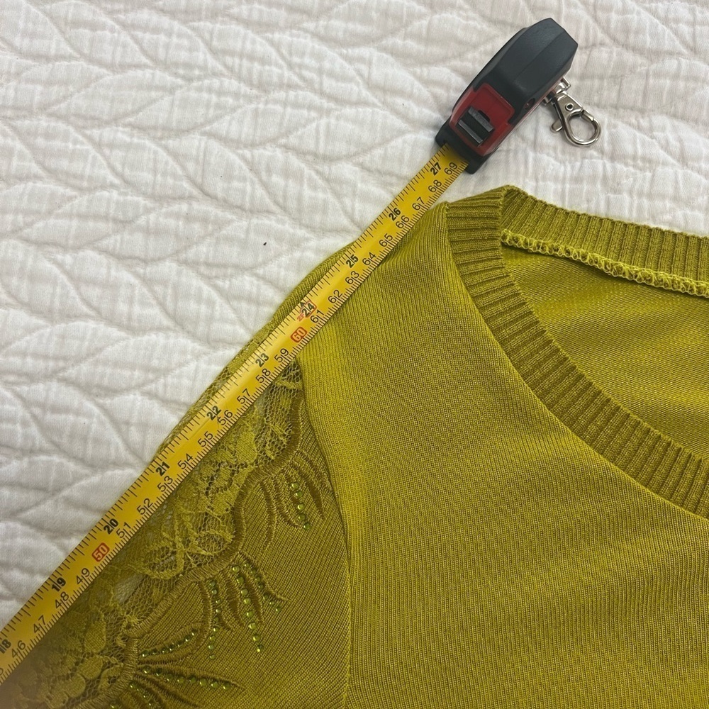 Mustard green Long sleeve top with lace detailing - Picture 7 of 12